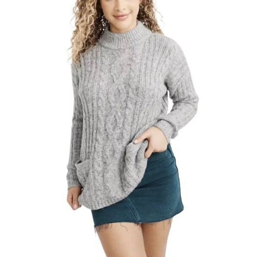 Abercrombie $ Fitch Cable Knit Sweater